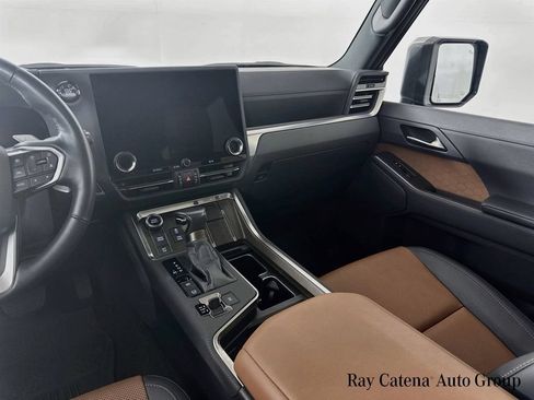 Certified 2025 Lexus GX 550 w/ Accessory Package (2T) AWD/4WD image 24