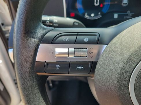 Used 2025 Hyundai Tucson SEL FWD image 19