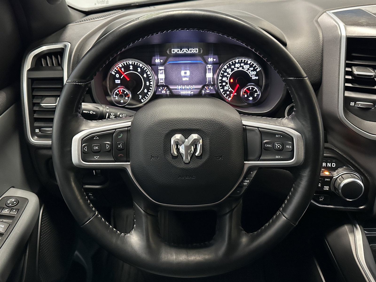 Used 2023 RAM 1500 Big Horn AWD/4WD image 35