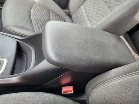 Used 2018 Chevrolet Equinox LT image 35