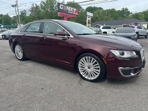 Used 2017 Lincoln MKZ Reserve FWD image 1