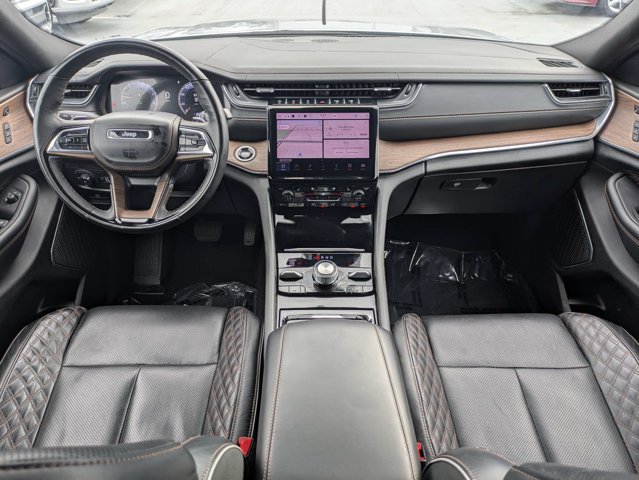 Certified 2025 Jeep Grand Cherokee Summit w/ Obsidian Package AWD/4WD image 16