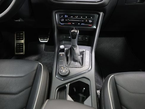 Used 2024 Volkswagen Tiguan SEL R-Line AWD/4WD image 20