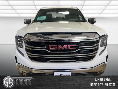 Used 2024 GMC Sierra 1500 SLT AWD/4WD image 9