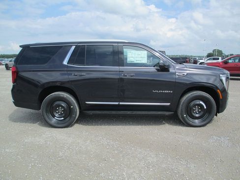 New 2026 GMC Yukon Elevation w/ Elevation Premium Package AWD/4WD image 3