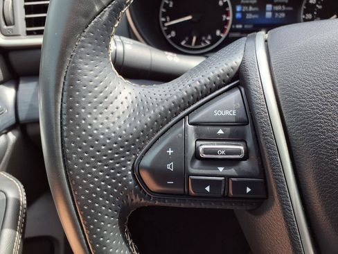 Used 2020 Nissan Maxima Platinum w/ Sport Mat Group FWD image 12