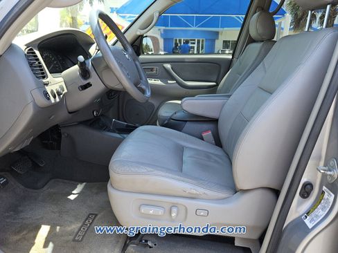 Used 2005 Toyota Sequoia SR5 AWD/4WD image 10
