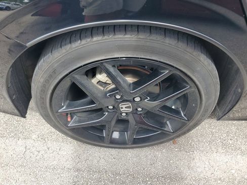 Used 2023 Honda Civic Sport image 10