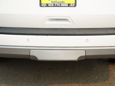 Used 2021 Ford Expedition Limited image 10