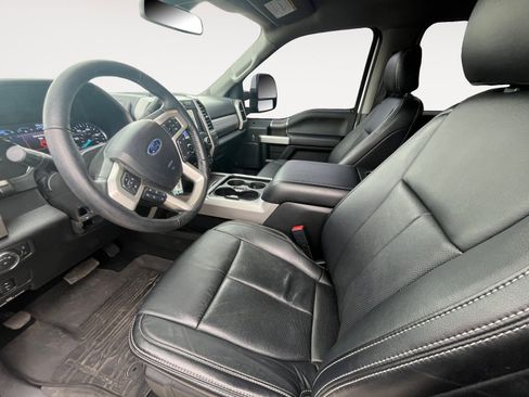 Used 2020 Ford F250 Lariat w/ Lariat Value Package image 9