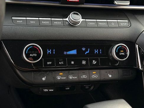 Certified 2023 Hyundai Elantra Limited w/ Cargo Package image 15