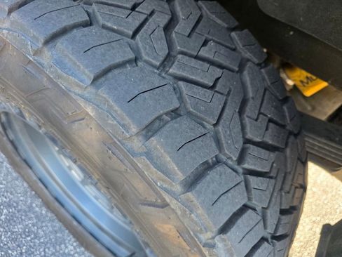 Used 2023 GMC Sierra 1500 AT4X w/ AT4X AEV Edition image 18