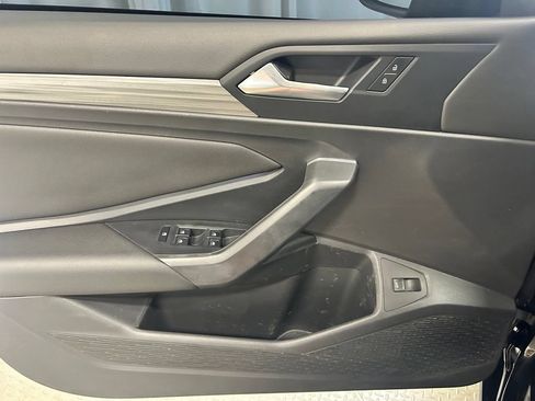 Used 2019 Volkswagen Jetta SEL FWD image 4