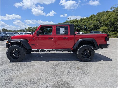 Used 2020 Jeep Gladiator Sport w/ Quick Order Package 24S AWD/4WD image 4