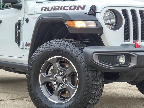 Certified 2023 Jeep Gladiator Rubicon AWD/4WD image 4