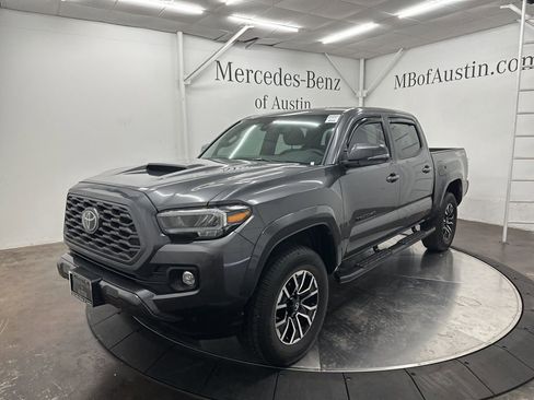 Used 2021 Toyota Tacoma TRD Sport image 3