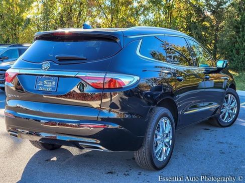 Used 2023 Buick Enclave Essence w/ Experience Buick Package AWD/4WD image 7