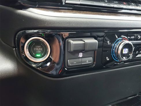 New 2026 GMC Sierra 2500 SLE w/ SLE Value Package; image 18