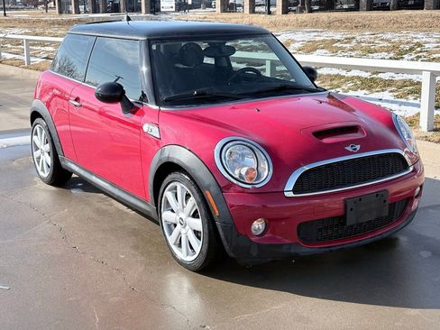Used 2009 MINI Cooper S image 1