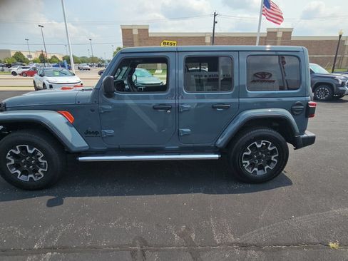 Used 2026 Jeep Wrangler Unlimited Sahara w/ Safety Group AWD/4WD image 6