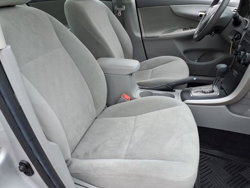 Used 2010 Toyota Corolla LE image 24