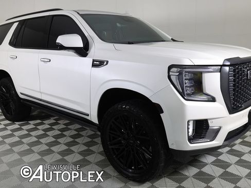 Used 2024 GMC Yukon Denali Ultimate AWD/4WD image 3