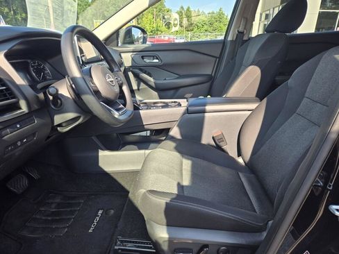 Used 2024 Nissan Rogue SV AWD/4WD image 19