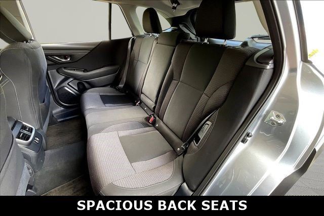 Used 2024 Subaru Outback Premium AWD/4WD image 3