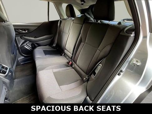 Used 2024 Subaru Outback Premium AWD/4WD image 3