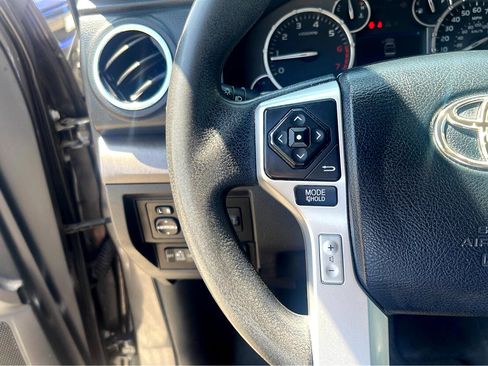 Used 2015 Toyota Tundra SR5 image 17