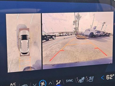 New 2025 Chevrolet Equinox EV LT w/ Convenience Package II FWD image 13