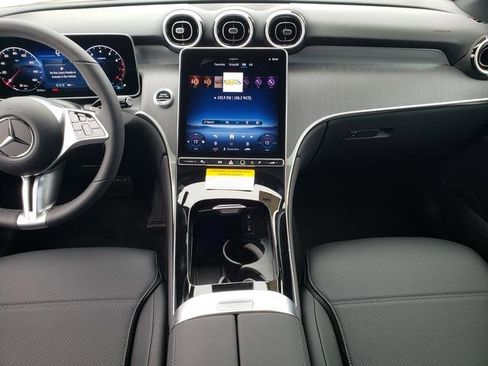 New 2025 Mercedes-Benz GLC 300 GLC 300 image 18