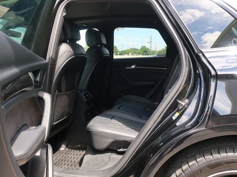 Used 2019 Audi SQ5 Prestige w/ Prestige Package AWD/4WD image 19