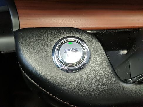 Used 2021 Lincoln Aviator Reserve w/ Equipment Group 201A image 28