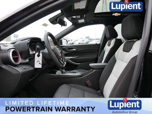 New 2026 Chevrolet Trax RS w/ Sunroof Package image 15