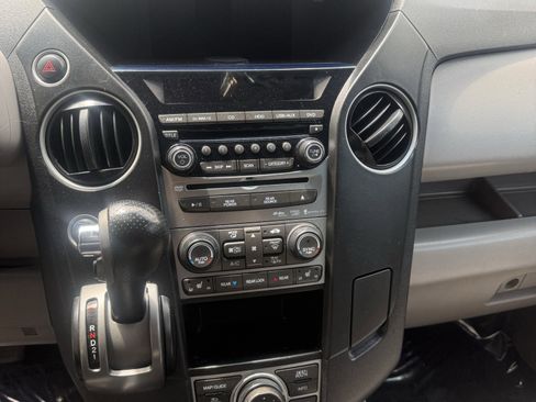 Used 2013 Honda Pilot Touring image 14