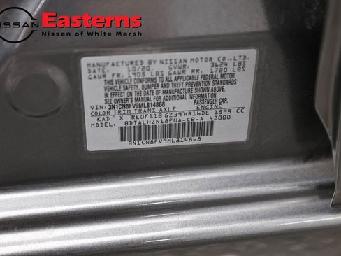 Used 2021 Nissan Versa SR FWD image 34