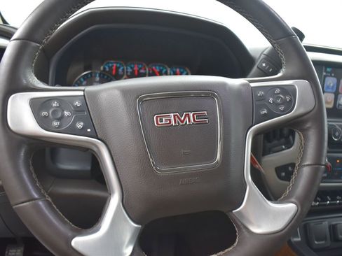 Used 2018 GMC Sierra 1500 SLT image 14