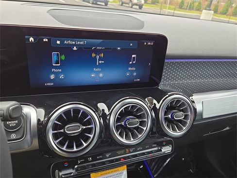 New 2026 Mercedes-Benz GLB 250 4MATIC image 12