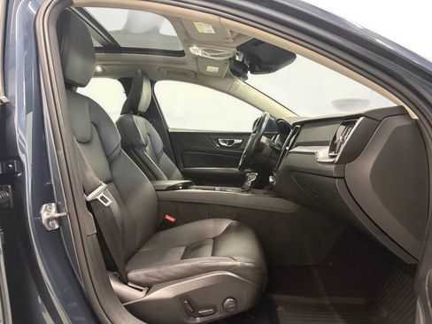 Used 2019 Volvo S60 T5 Momentum w/ Premium Package FWD image 13