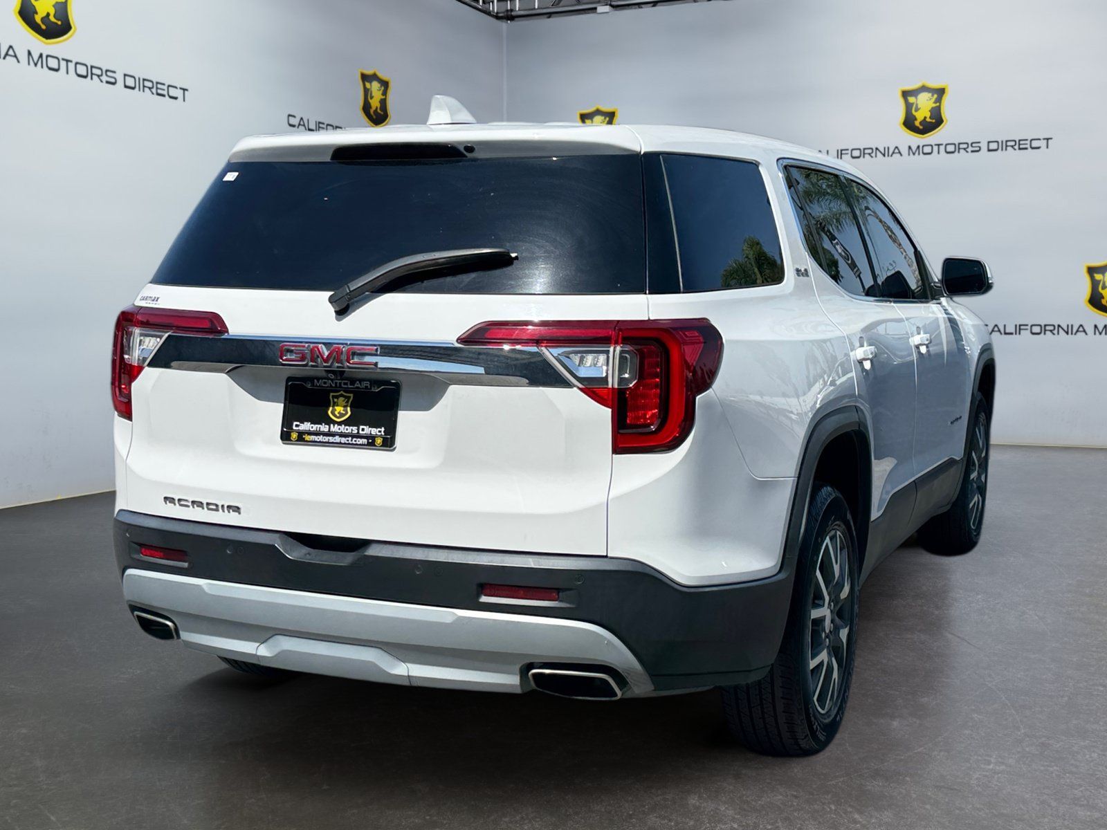 Used 2022 GMC Acadia SLE FWD image 5
