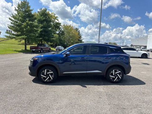Certified 2025 Nissan Kicks SV FWD image 8