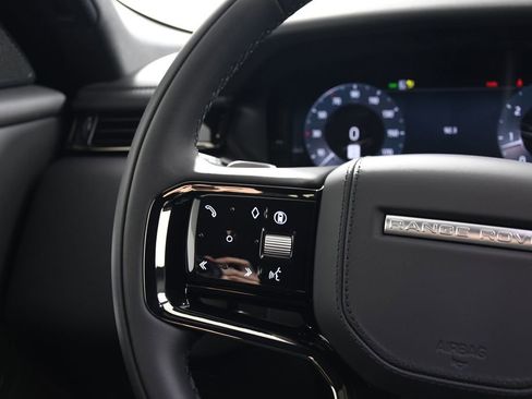 Certified 2026 Land Rover Range Rover Velar Dynamic SE AWD/4WD image 29