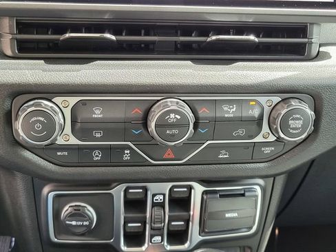 New 2026 Jeep Gladiator Rubicon image 22