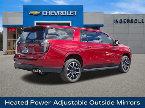 Used 2025 Chevrolet Suburban RST w/ Comfort Package AWD/4WD image 26