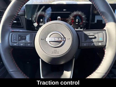 Used 2026 Nissan Kicks SR w/ SR Premium Package FWD image 18