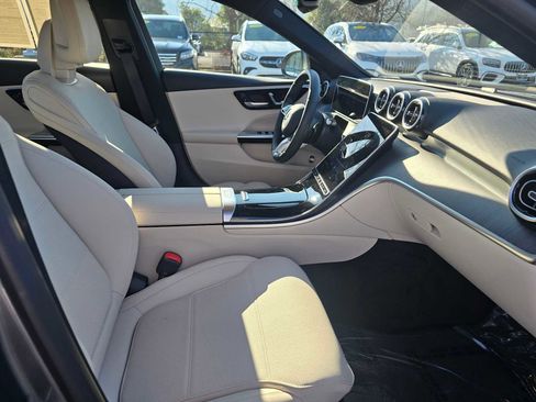 Used 2025 Mercedes-Benz C 300 Sedan image 11