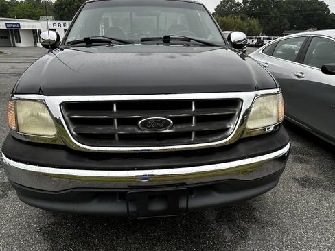 Used 2001 Ford F150 XL RWD image 2