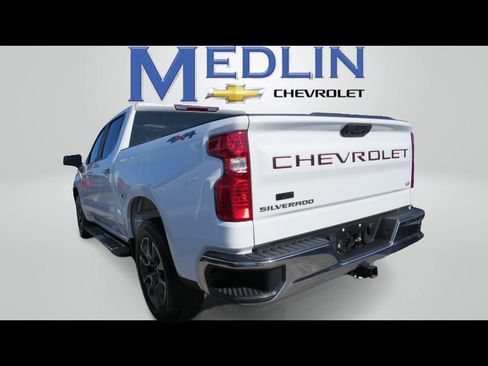 Used 2025 Chevrolet Silverado 1500 LT AWD/4WD image 6
