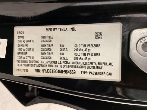 Used 2021 Tesla Model 3 Performance image 19